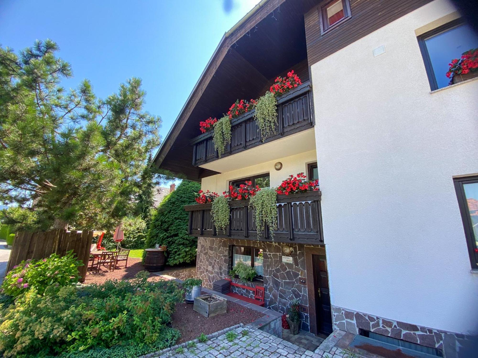 Petra Garden Apartment Блед Экстерьер фото